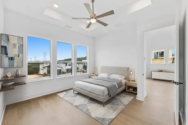 112 Pennybacker LN, Lakeway, TX 78738