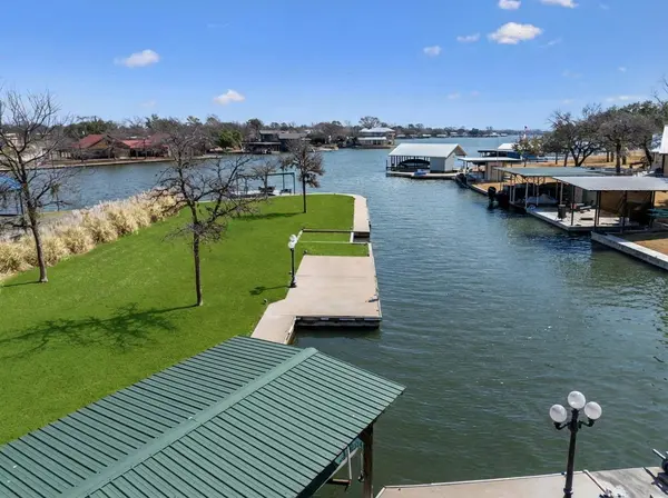 506 Ranch Road 2233, Sunrise Beach Village, TX 78643