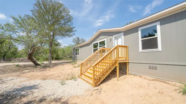 160 Brinley Mae WAY, Lockhart, TX 78644