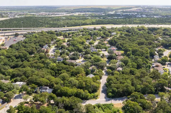 7005 Geneva DR, Austin, TX 78723