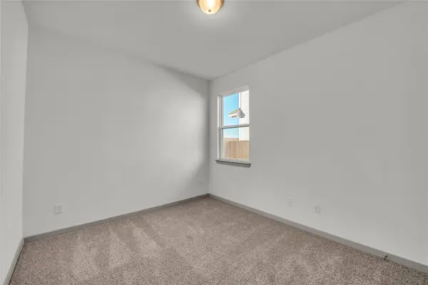 270 Boatright BLVD, Jarrell, TX 76537