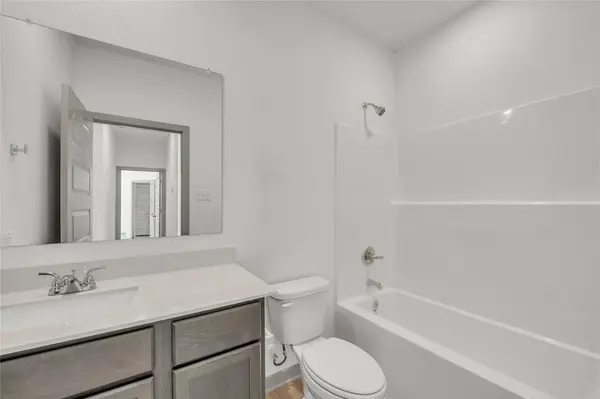 270 Boatright BLVD, Jarrell, TX 76537