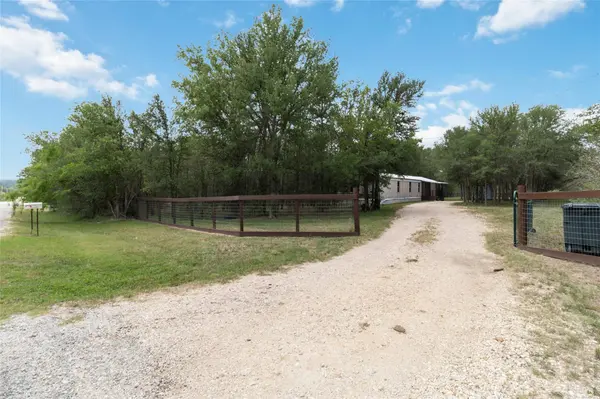 153 Cherylton DR, Red Rock, TX 78662