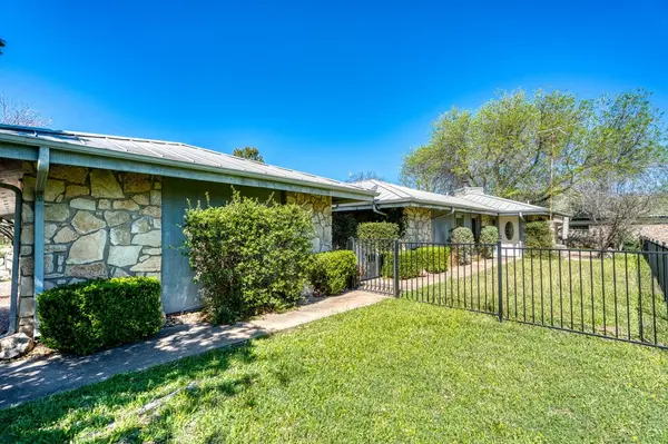 1504 Azure #A, Horseshoe Bay, TX 78657