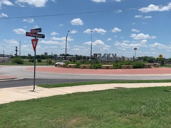 1503 N Burleson ST, Kyle, TX 78640