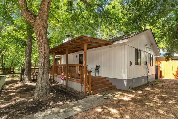 107-109 Scudder LN, Wimberley, TX 78676