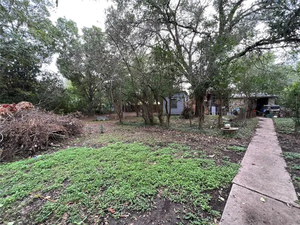 905 Neans DR, Austin, TX 78758