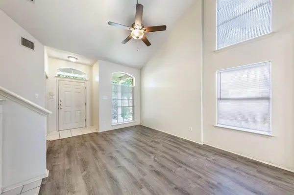 809 House Creek DR, Leander, TX 78641