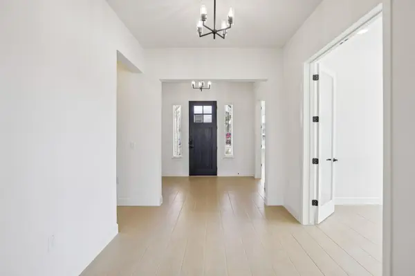 1851 Dancing Oak LN, San Marcos, TX 78666