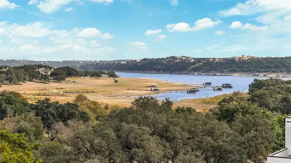 2003 Highland Lake DR, Lago Vista, TX 78645