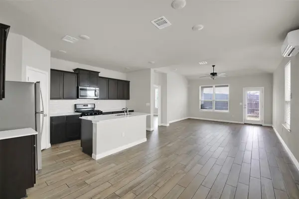8213 McKamy DR, Austin, TX 78744