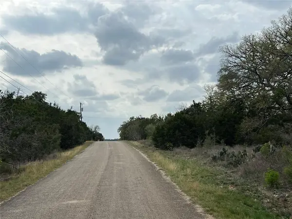 800 Fox RD, San Marcos, TX 78666