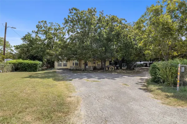 1322 N Interstate 35 FWY, San Marcos, TX 78666