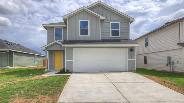 504 WILD GOOSE DR, Luling, TX 78648