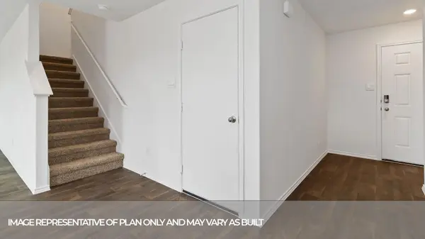 504 WILD GOOSE DR, Luling, TX 78648