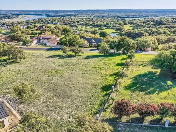 27209 Waterfall Hill PKWY, Spicewood, TX 78669