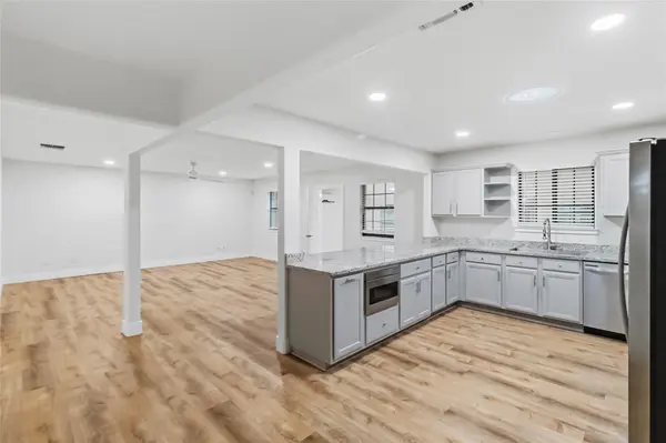 326 Pine View LOOP, Bastrop, TX 78602