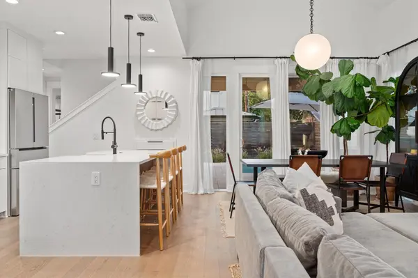 2104 E 2nd ST #1, Austin, TX 78702