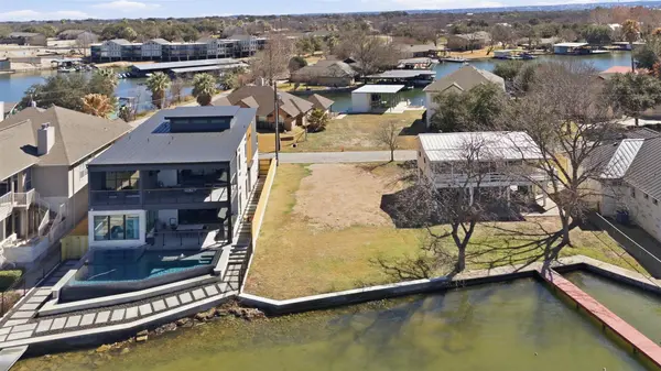 1106 Impala DR, Granite Shoals, TX 78654