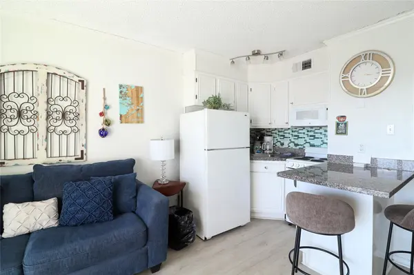6102 Seawall BLVD #388, Galveston, TX 77551