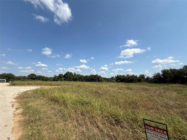 1122 Edwards WAY, Lexington, TX 78947