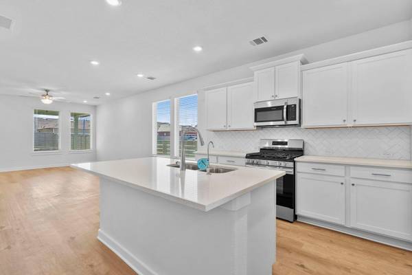 193 Weaver LN, Bastrop, TX 78602