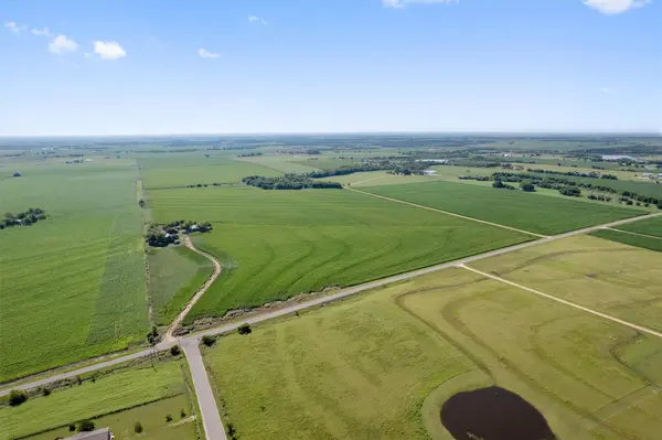 1701 County Road 424, Taylor, TX 76574