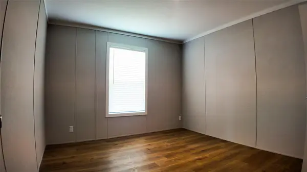 147 Ardales DR, Elgin, TX 78621