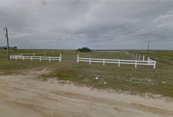 1643 Canal ST, Bay City, TX 77414