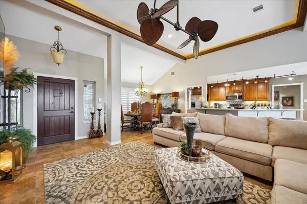 515 Wesley Ridge DR, Spicewood, TX 78669