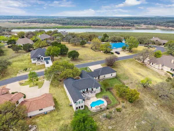 515 Wesley Ridge DR, Spicewood, TX 78669