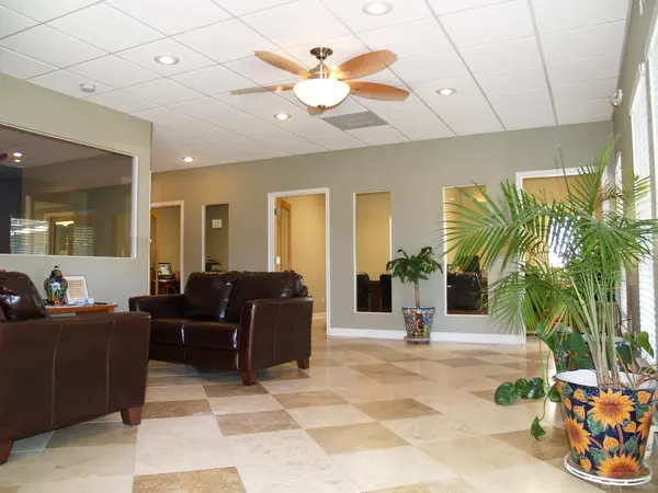 1918 American DR, Lago Vista, TX 78645