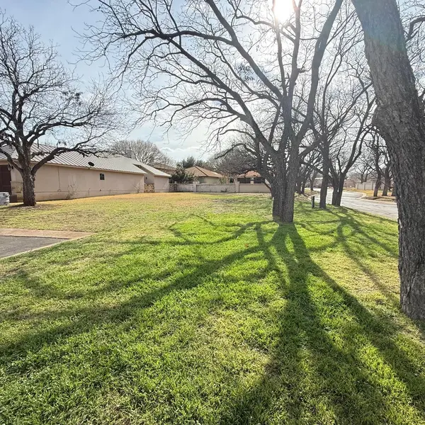 101 Menard CT, Horseshoe Bay, TX 78657