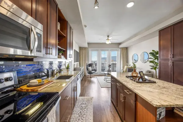 3201 Esperanza XING #415, Austin, TX 78758
