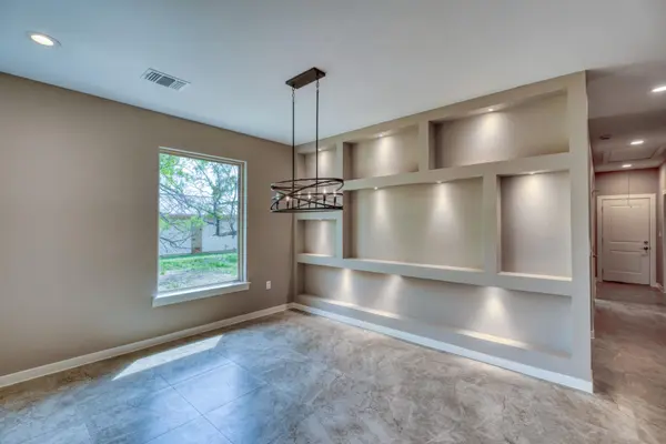 607 Sun Ray, Horseshoe Bay, TX 78658