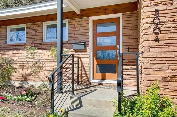 5004 Balcones DR, Austin, TX 78731