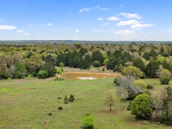 000 County Road 332, Paige, TX 78659