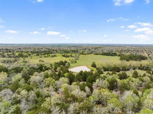 000 County Road 332, Paige, TX 78659