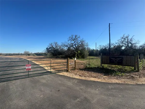 152 Canyon LOOP, Cedar Creek, TX 78612