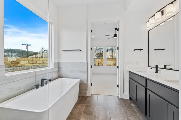 109 Pennybacker LN, Lakeway, TX 78738