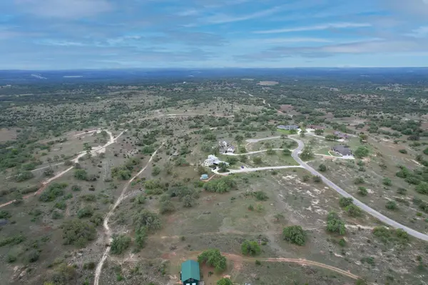 195 Cypress View DR, Johnson City, TX 78636