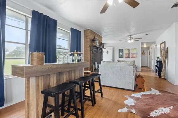 8520 Brewer LN, Salado, TX 76571