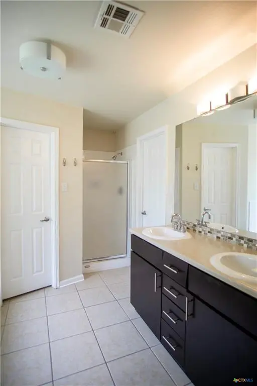 1809 Herndon DR, Killeen, TX 76543