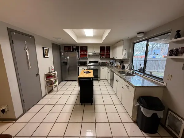 7501 West Gate BLVD, Austin, TX 78745