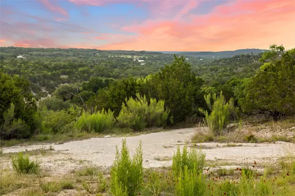 900 Lost Valley RD, Dripping Springs, TX 78620