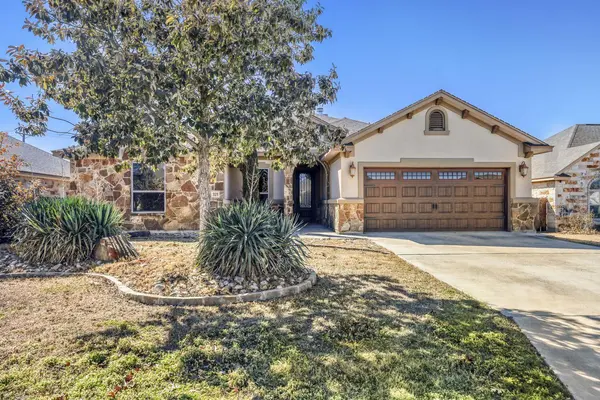 329 Jake DR, Jarrell, TX 76537