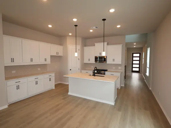 185 Grayson Elm PASS, Dripping Springs, TX 78620