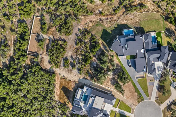 8004 Kuhn DR, Austin, TX 78736