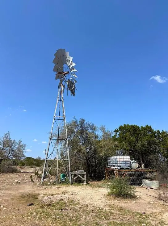 191 Leona Ranch RD, Brackettville, TX 78832