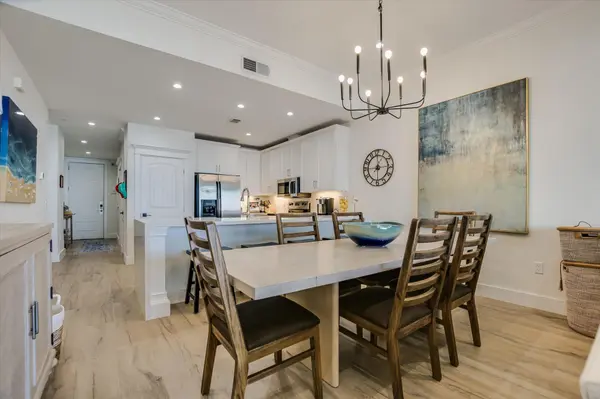 1001 The Cape RD #33, Horseshoe Bay, TX 78657